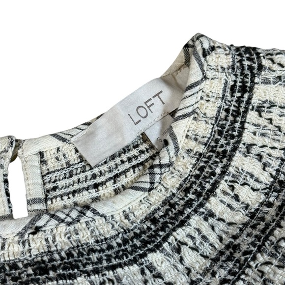 LOFT size S seersucker ruffle sleeveless top button up cream gingham 100% cotton - Picture 2 of 3